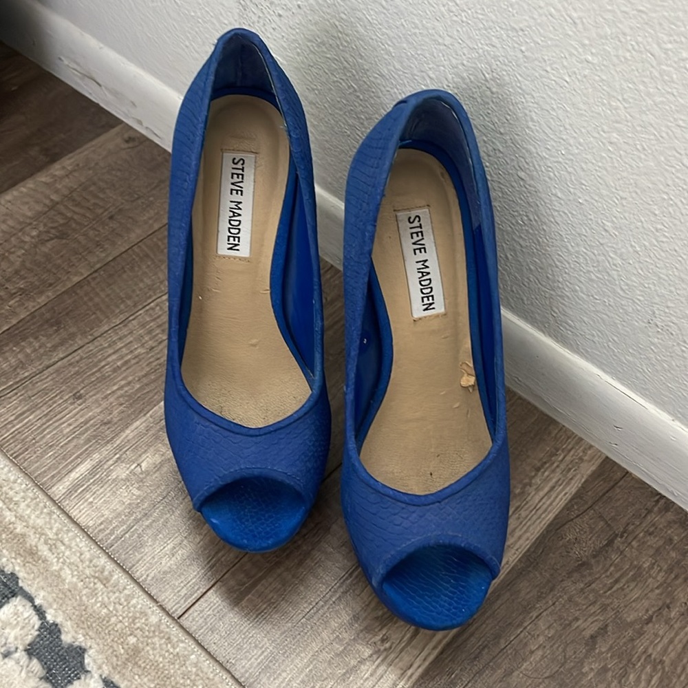 Steve Madden Blue Platform Snake print Pump - Picture 2 of 2